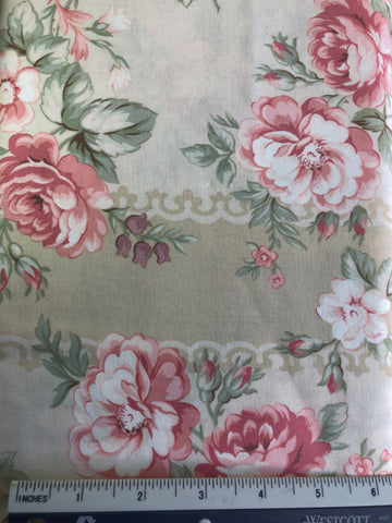 Somerset Cottage Border by Robyn Pandolph - FS479 - Beautiful Pink roses on a Neutral background