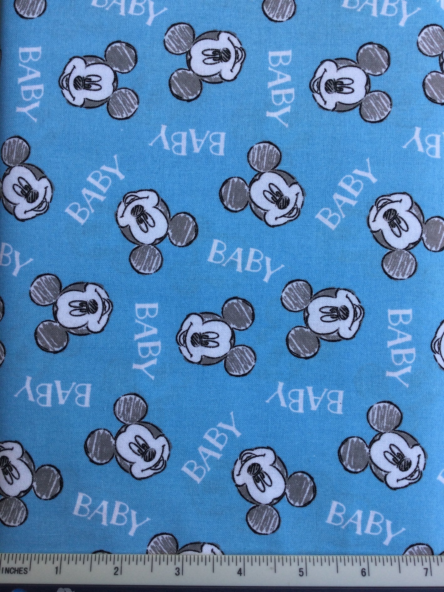 Oh boy Mickey Toss - FS022 - Blue background with Mickey Mouse face